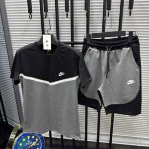 Completo Sportivo T-Shirt e Short in Cotone