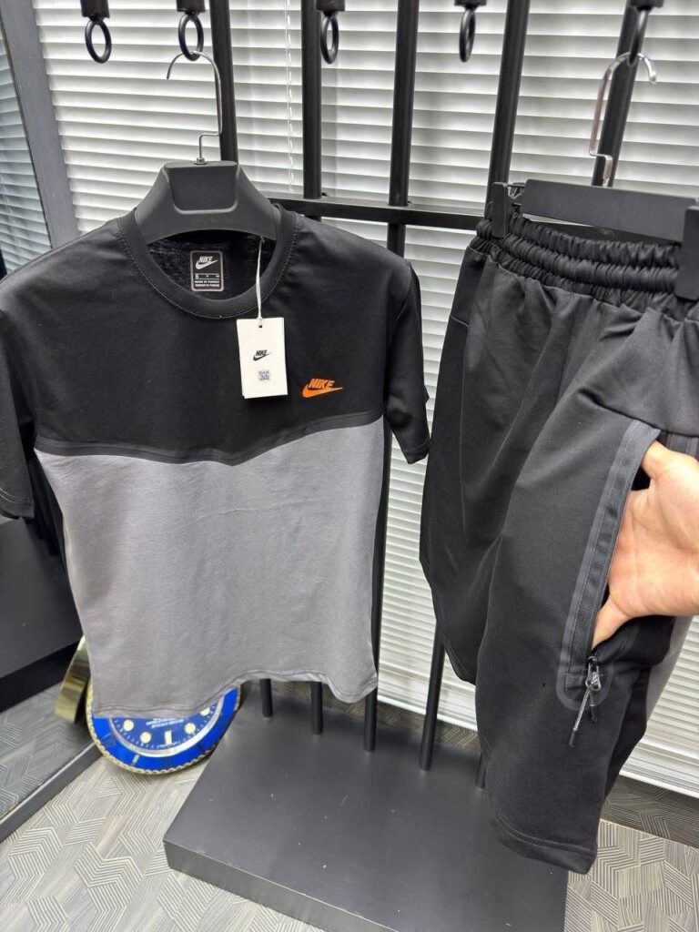 Completo Sportivo T-Shirt e Short in Cotone