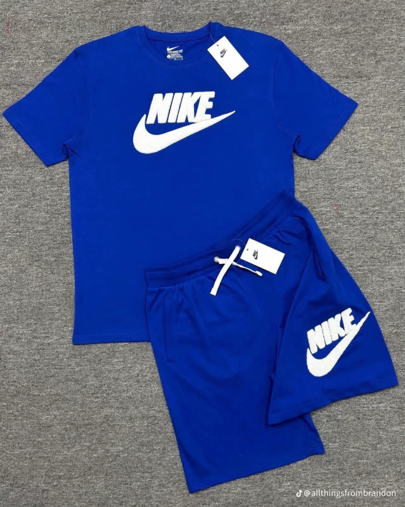 Completo Sportivo T-Shirt e Short in Cotone – Nike